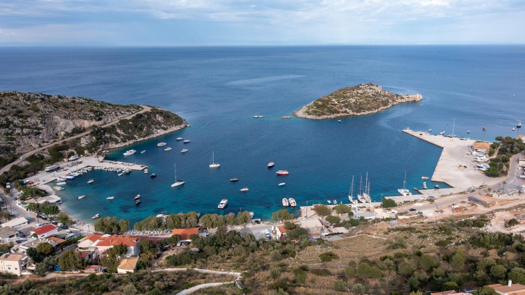 Coastal Paradise Found - Komis' Private Pool Retreat Agios Nikolaos  Ngoại thất bức ảnh