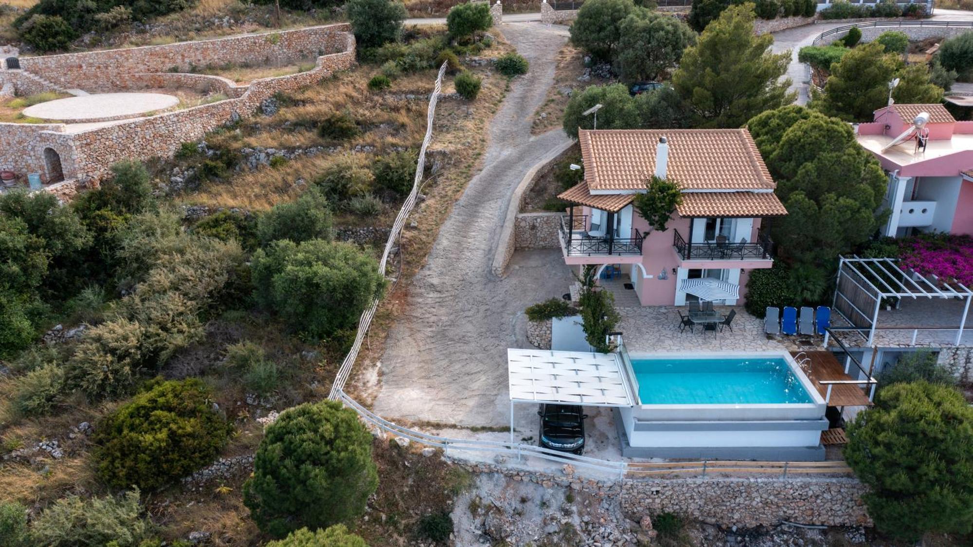 Coastal Paradise Found - Komis' Private Pool Retreat Agios Nikolaos  Ngoại thất bức ảnh