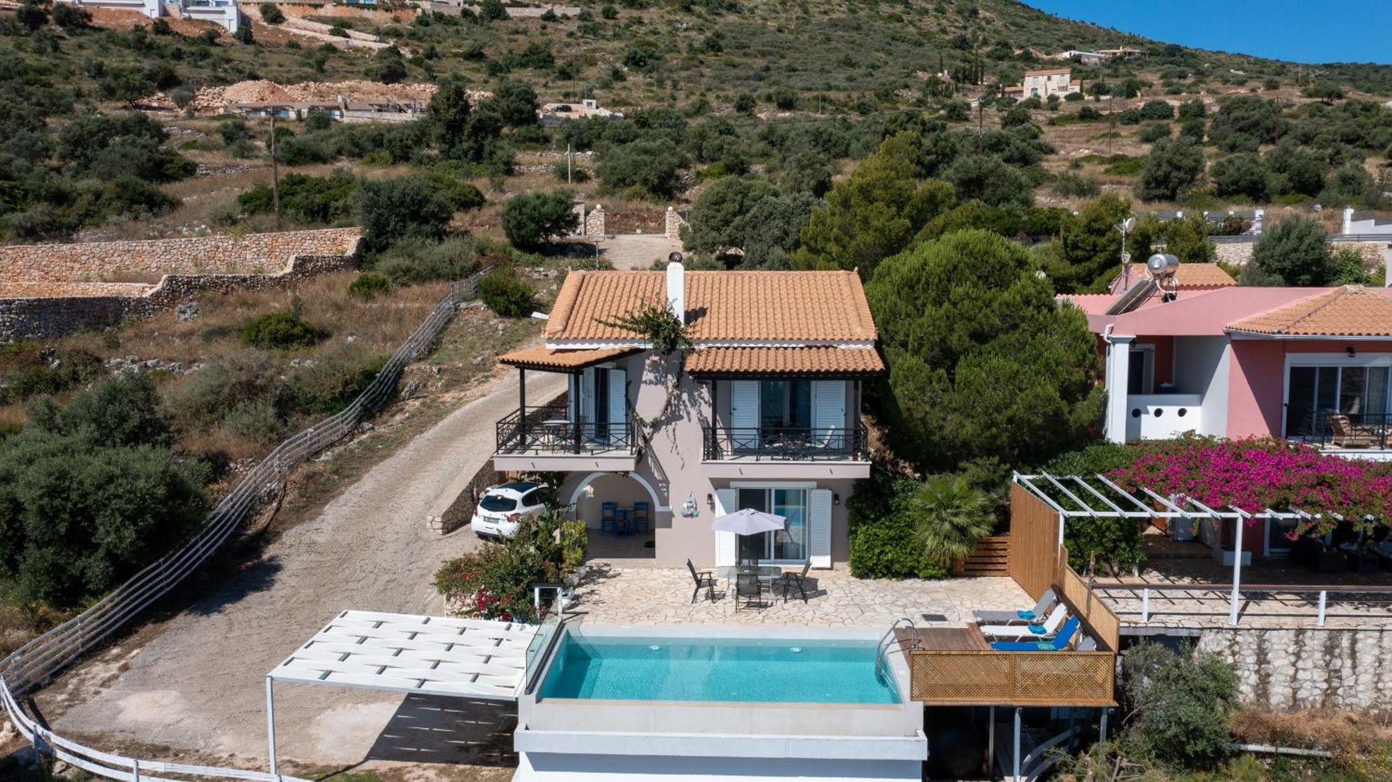 Coastal Paradise Found - Komis' Private Pool Retreat Agios Nikolaos  Ngoại thất bức ảnh